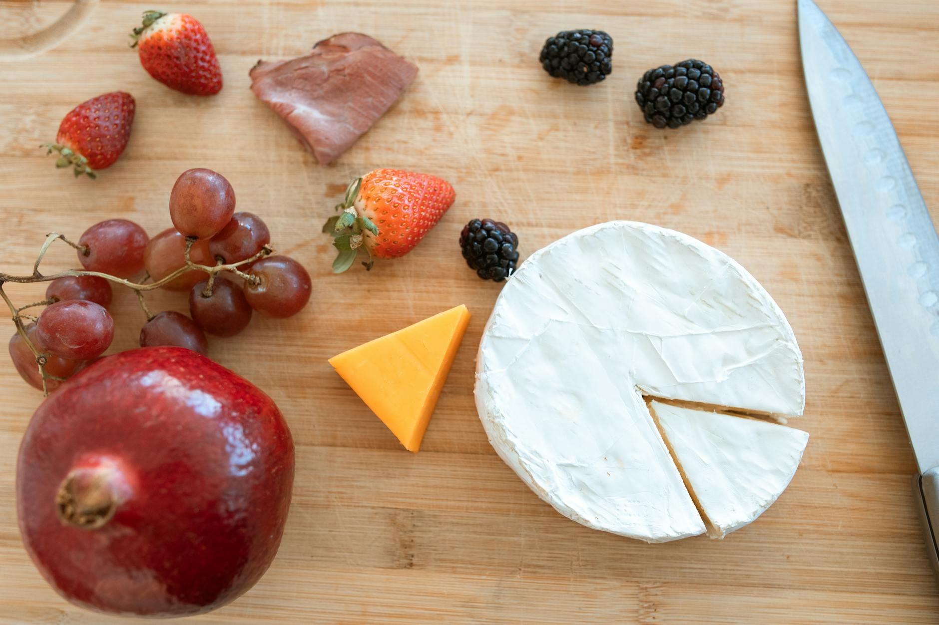 How to Choose the Perfect Cheese and Charcuterie Board for Any Occasion